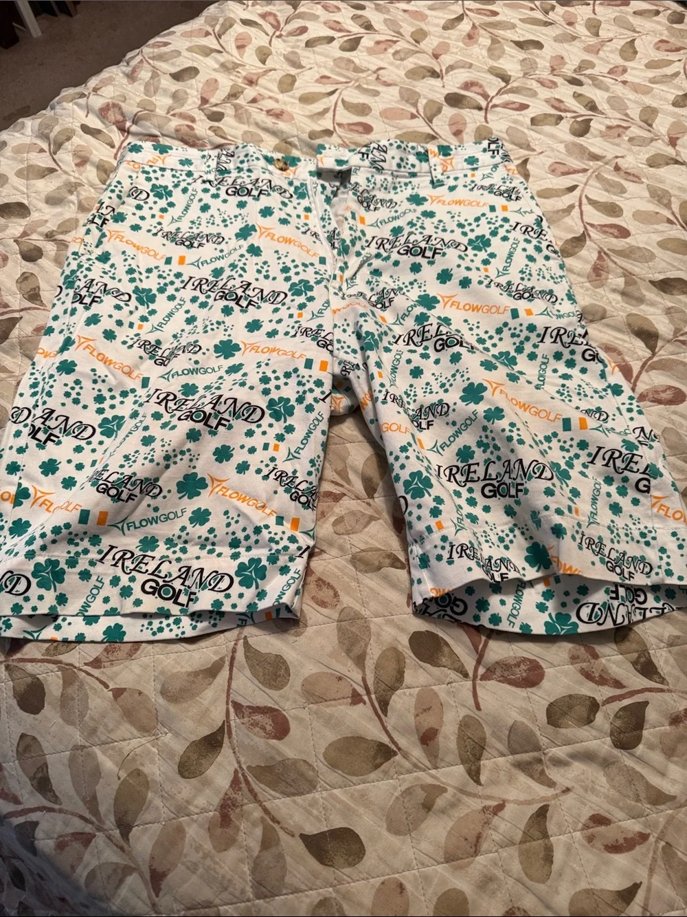 Ireland Golf Print Men's White & Green Shorts